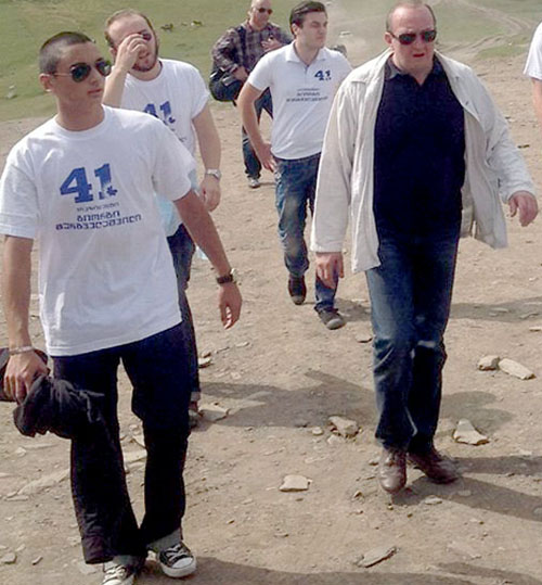 ლევან ვასაძის შვილს ნათლიის გაპრეზიდენტებას ულოცავენ Rating